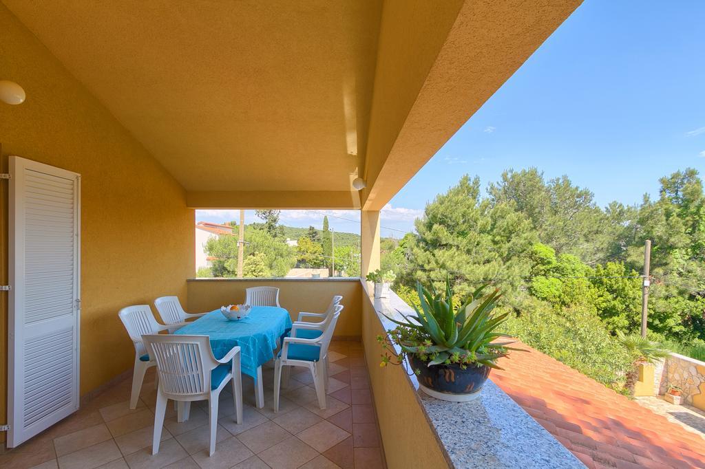 Franulovic Apartments Premantura Dış mekan fotoğraf