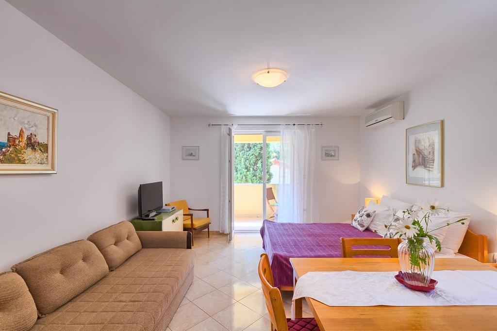 Franulovic Apartments Premantura Dış mekan fotoğraf
