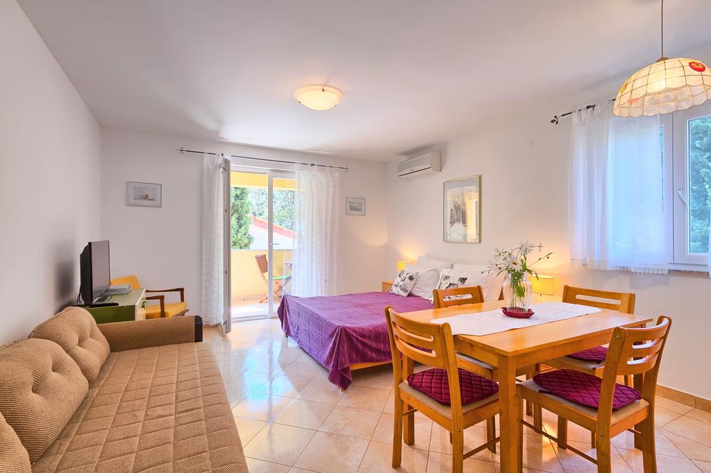Franulovic Apartments Premantura Dış mekan fotoğraf