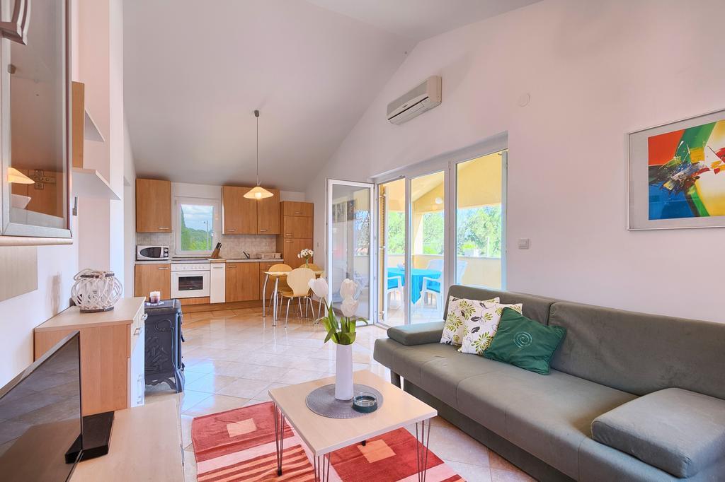 Franulovic Apartments Premantura Dış mekan fotoğraf