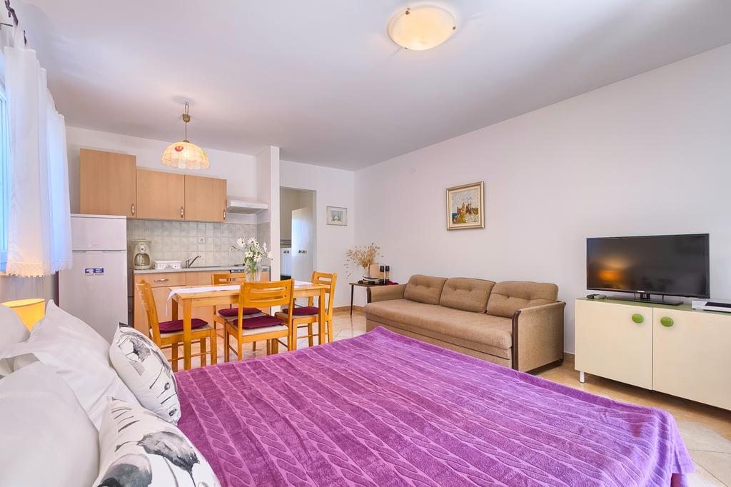 Franulovic Apartments Premantura Dış mekan fotoğraf