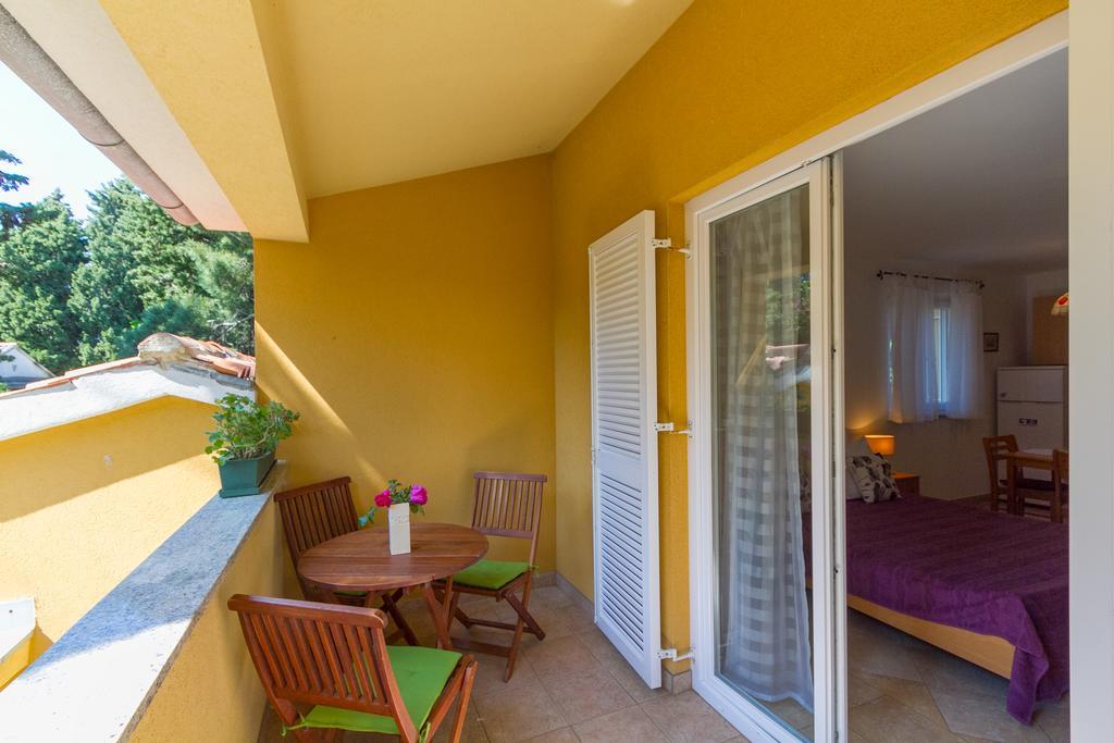 Franulovic Apartments Premantura Dış mekan fotoğraf