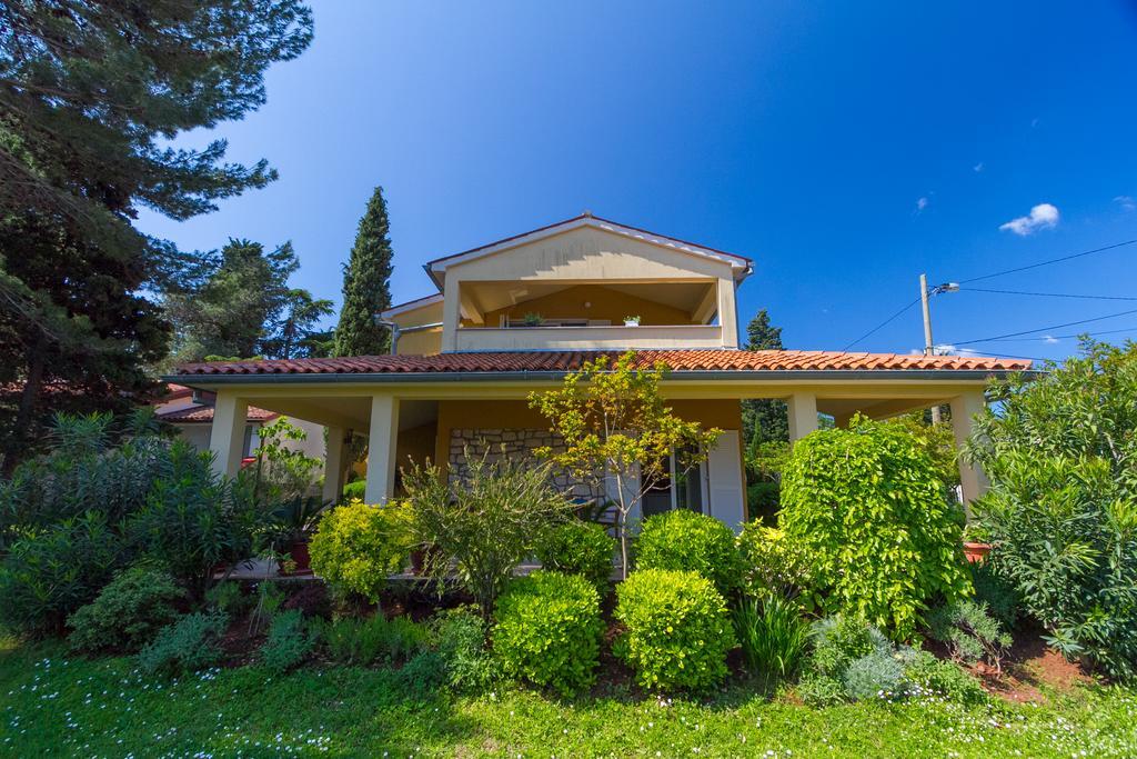 Franulovic Apartments Premantura Dış mekan fotoğraf