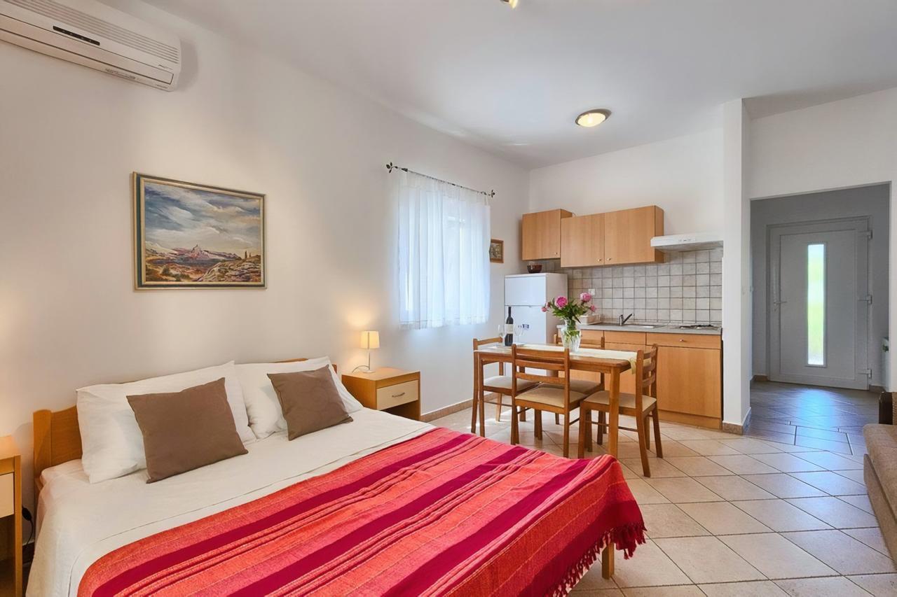Franulovic Apartments Premantura Dış mekan fotoğraf